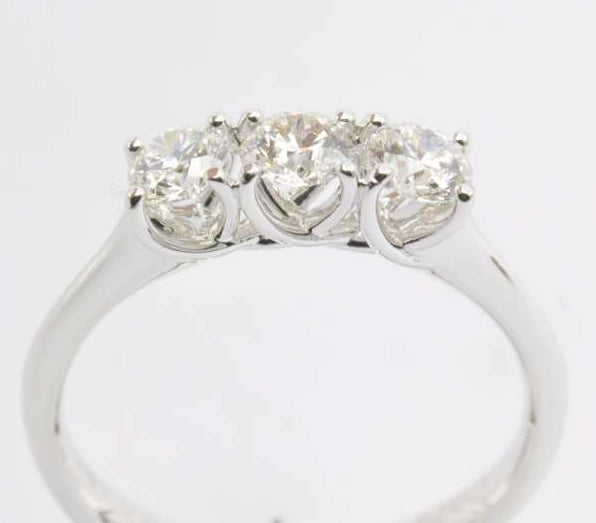 Anello solitario Trilogy WDG in oro 18 ct. con diamanti 0,38 ct. ABTRETRIL