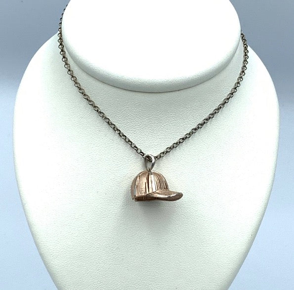 Collana con cappello pendente Chapeau in Argento C019